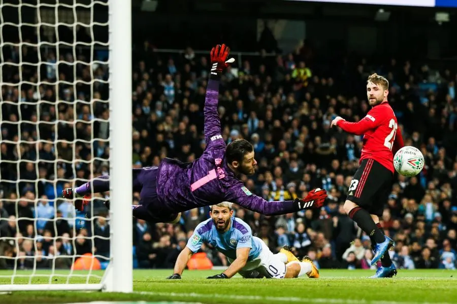 League Cup : À United la victoire, à City la finale