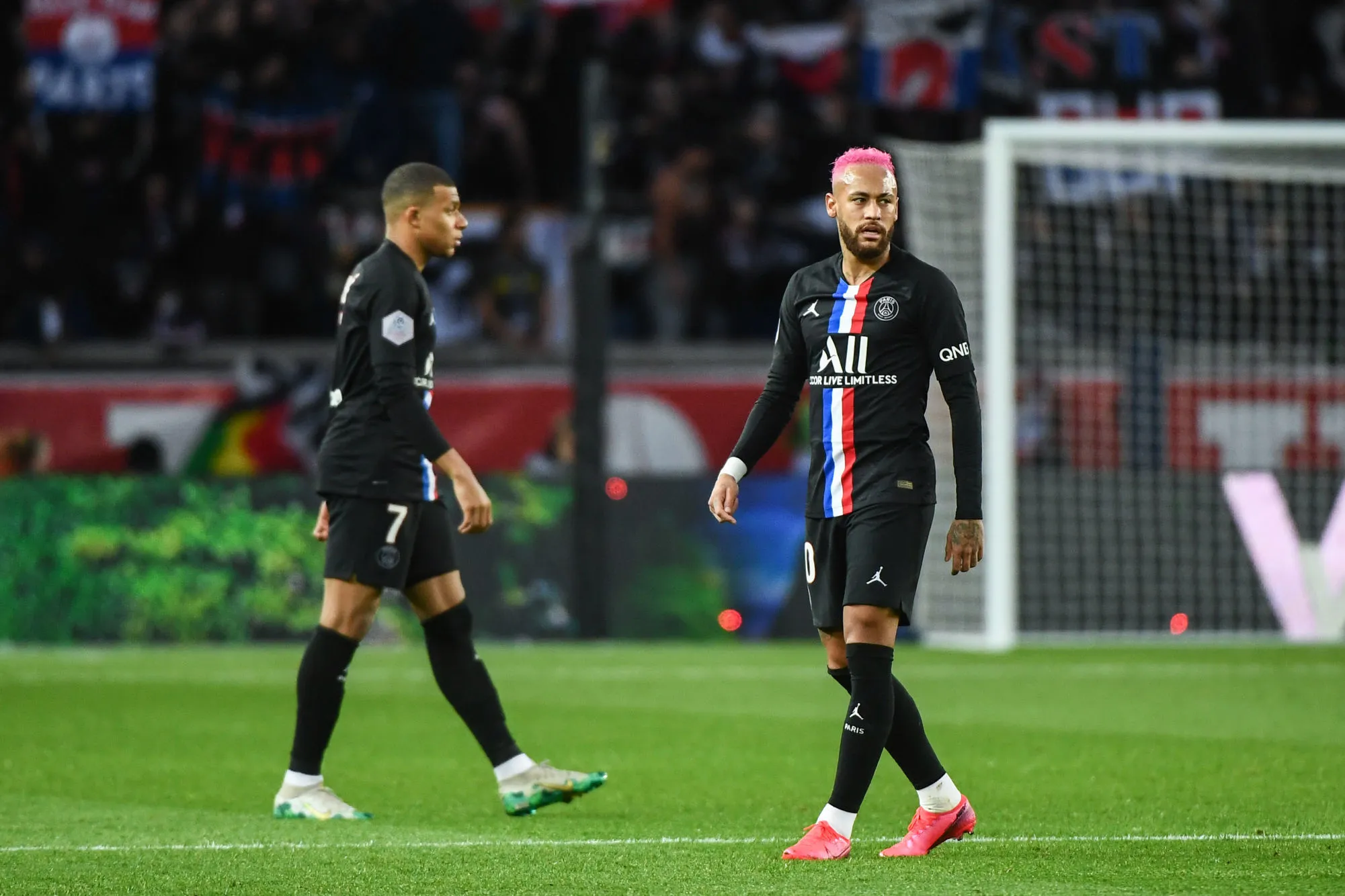 Neymar et Mbappé gueulent pendant PSG-Montpellier