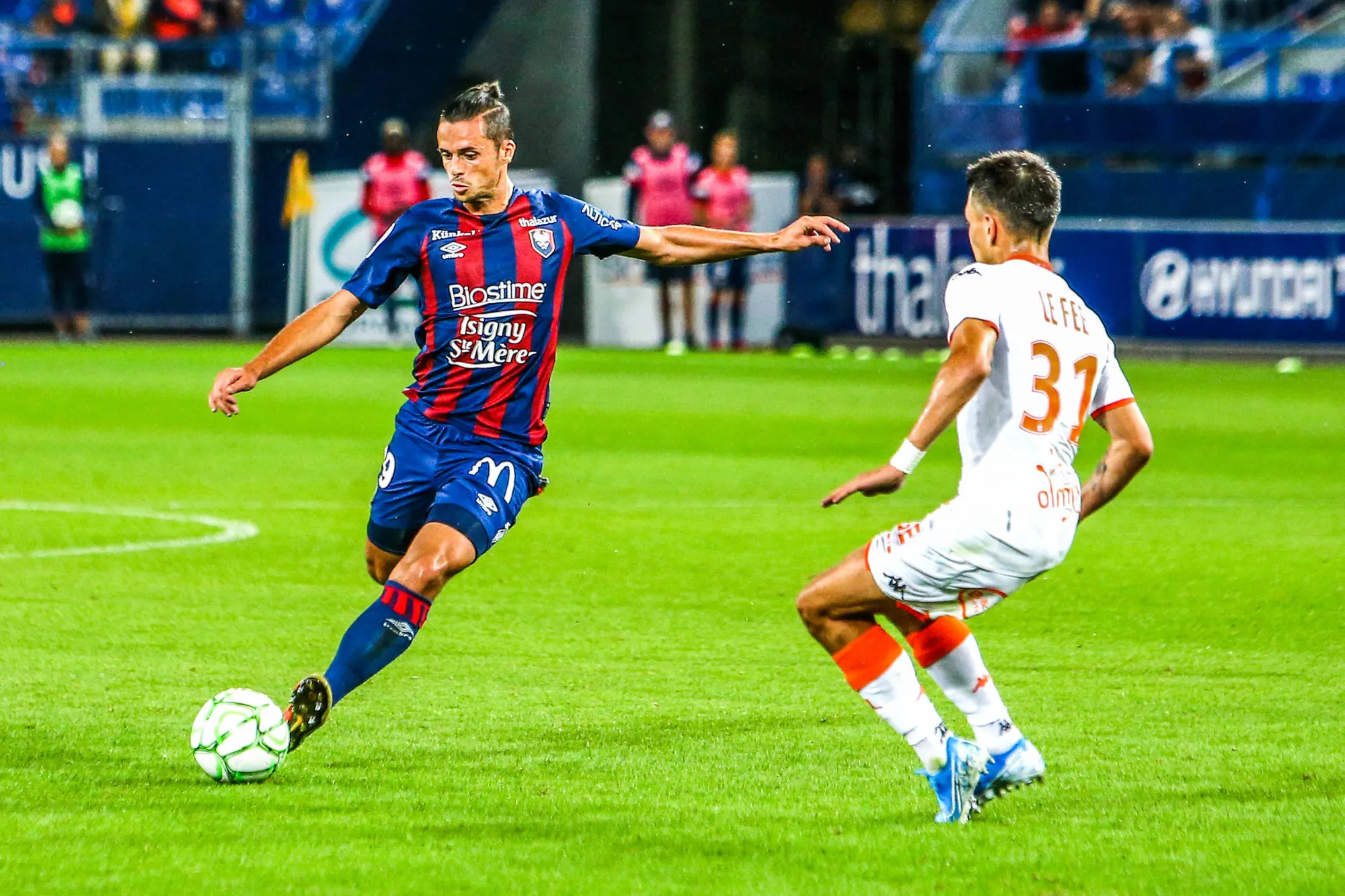 Pronostic Caen Niort : Analyse, prono et cotes du match de Ligue 2