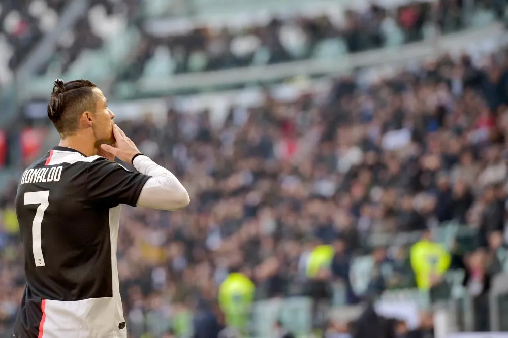 Cristiano Ronaldo reste sur le banc, des supporters sont indemnisés