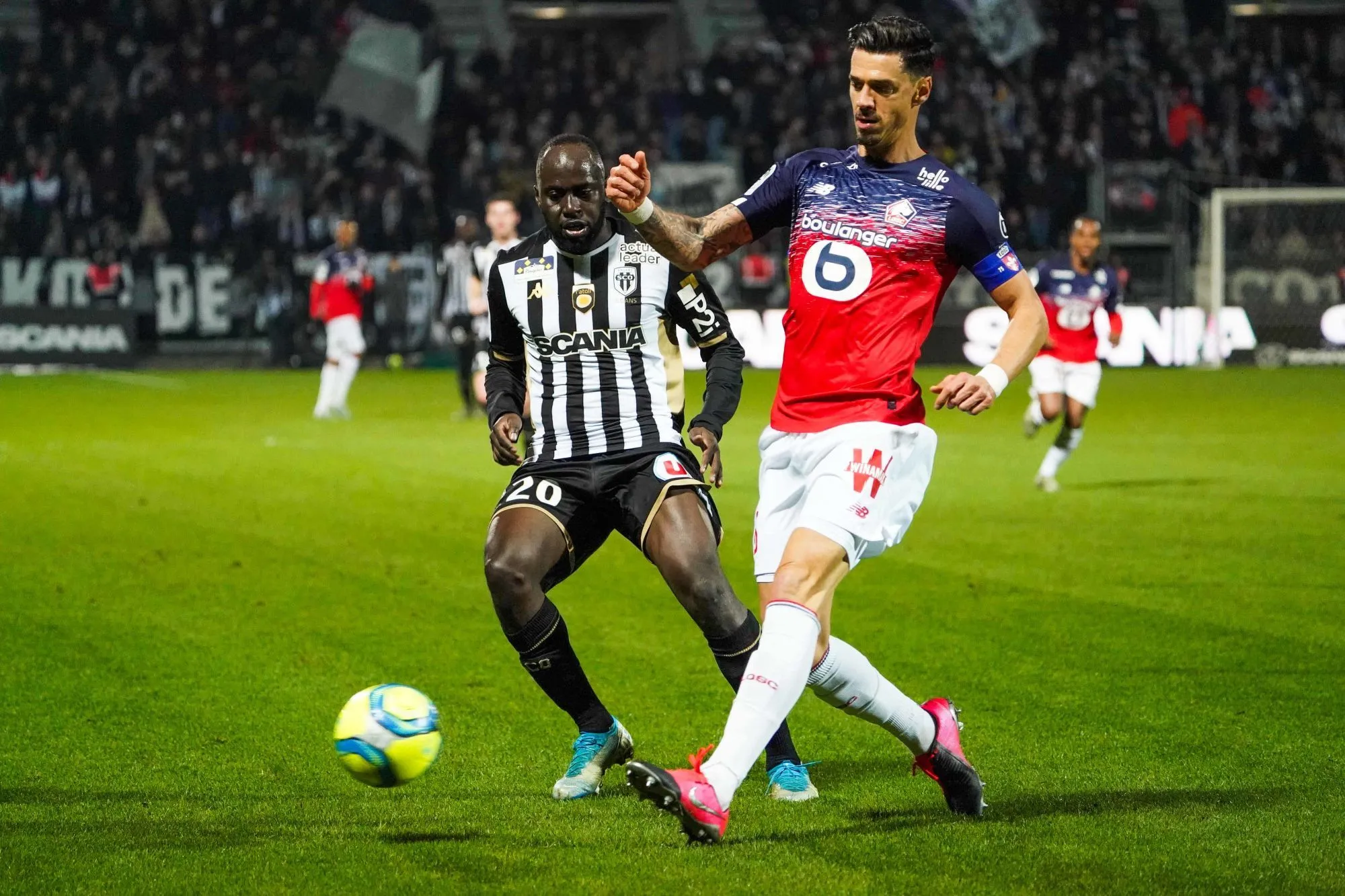 Lille enfonce Angers et monte sur le podium