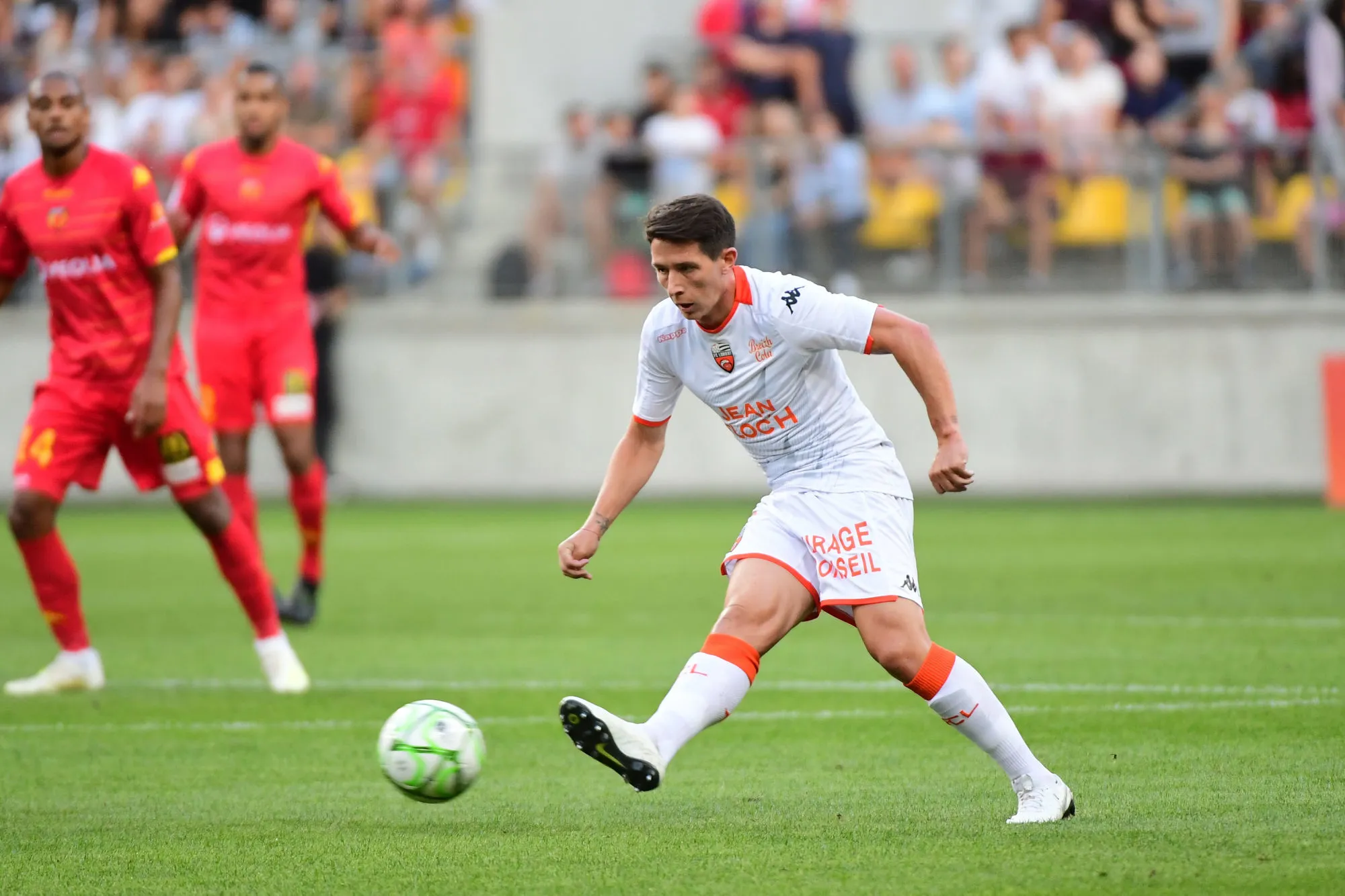 Pronostic Guingamp Lorient : Analyse, prono et cotes du match de Ligue 2