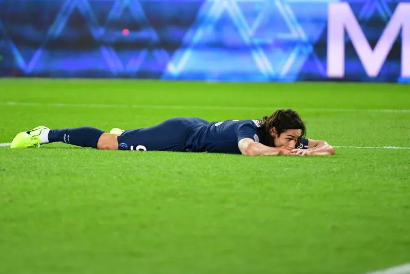 Courage Cavani, fuis Paris !