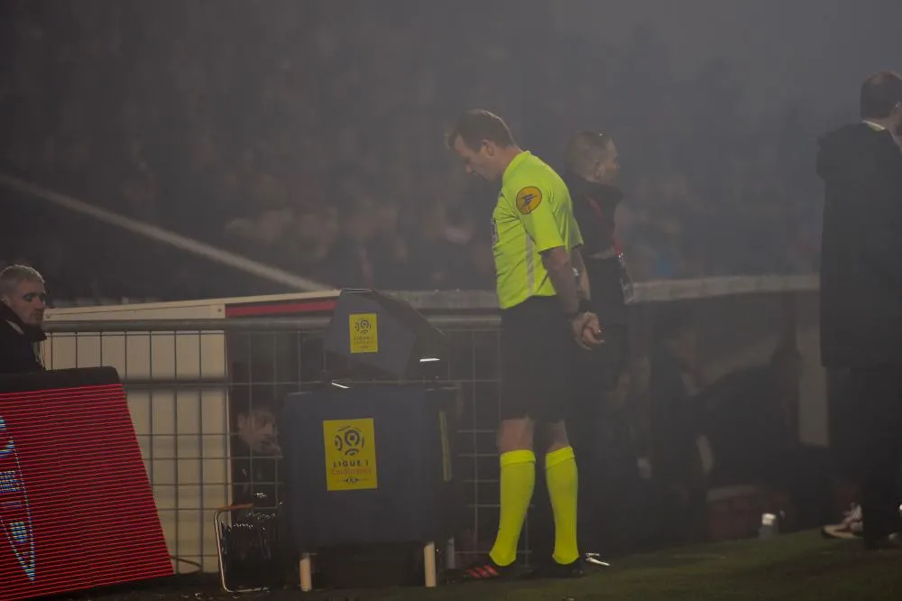 Quand un journaliste remplace un arbitre en district