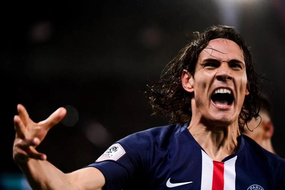 L&rsquo;émotion de Cavani après son 200e but avec le PSG