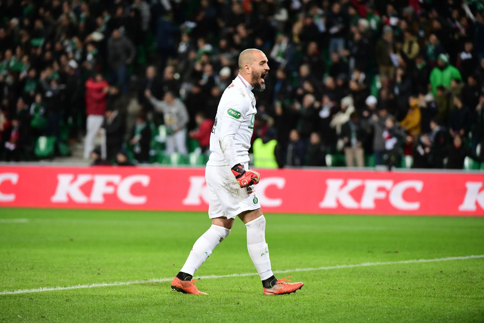 Saint-Étienne en finale après un but de Ryad Boudebouz sur le gong !