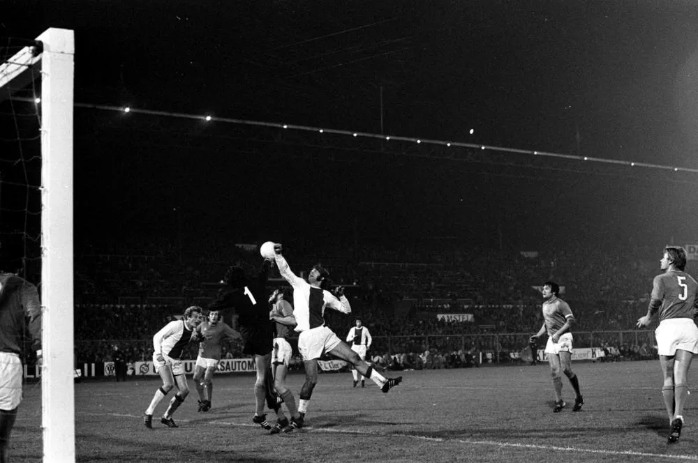 Décès de Barry Hulshoff, défenseur historique de l&rsquo;Ajax