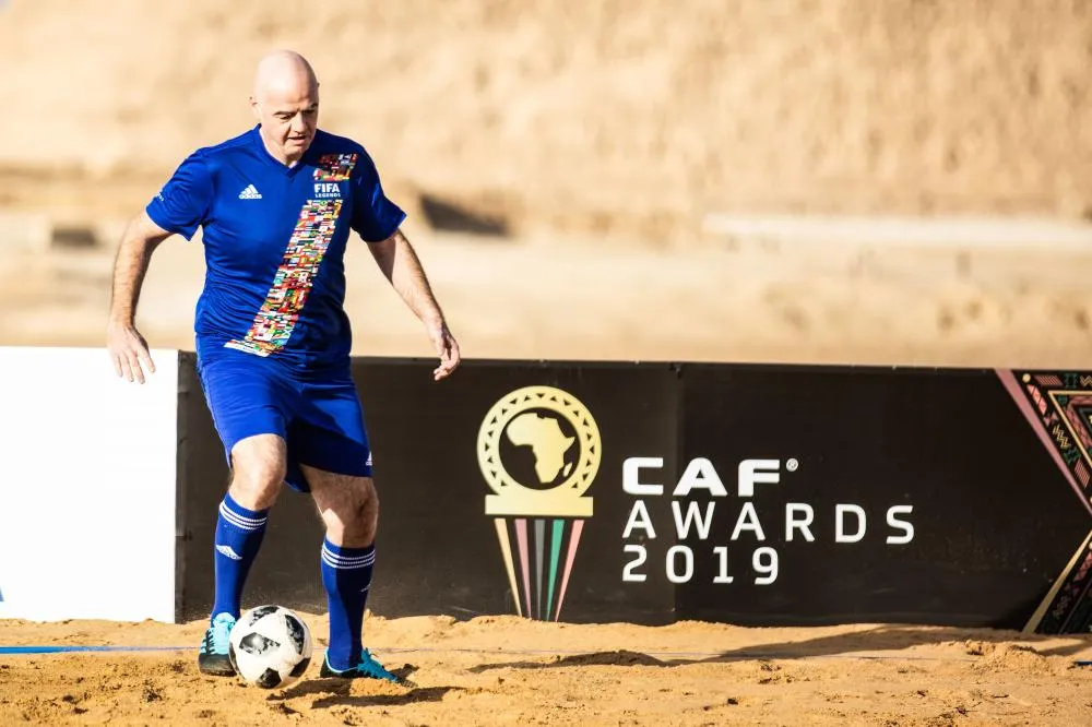 Infantino compte sur le «<span style="font-size:50%">&nbsp;</span>pouvoir du foot<span style="font-size:50%">&nbsp;</span>» pour lutter contre le Covid-19