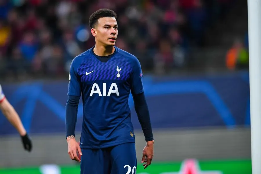 Dele Alli et son gâteau d&rsquo;anniversaire façon manette de console