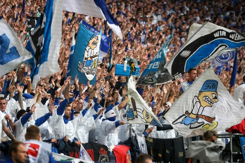Les ultras de Schalke critiquent vivement la direction du club