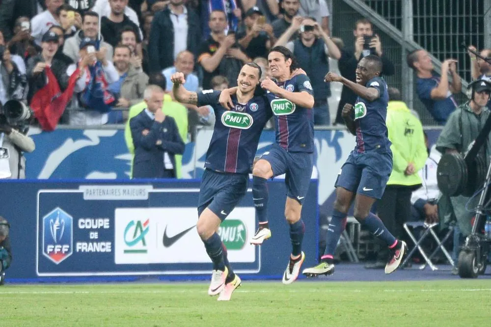 Cavani et Ibra vers Leeds ?