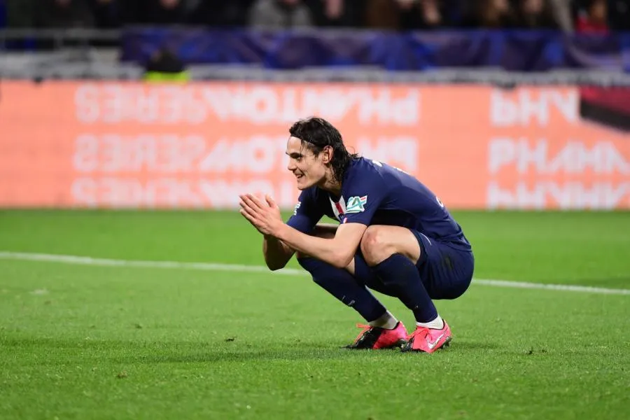 Benfica dément avoir trouvé un accord avec Cavani