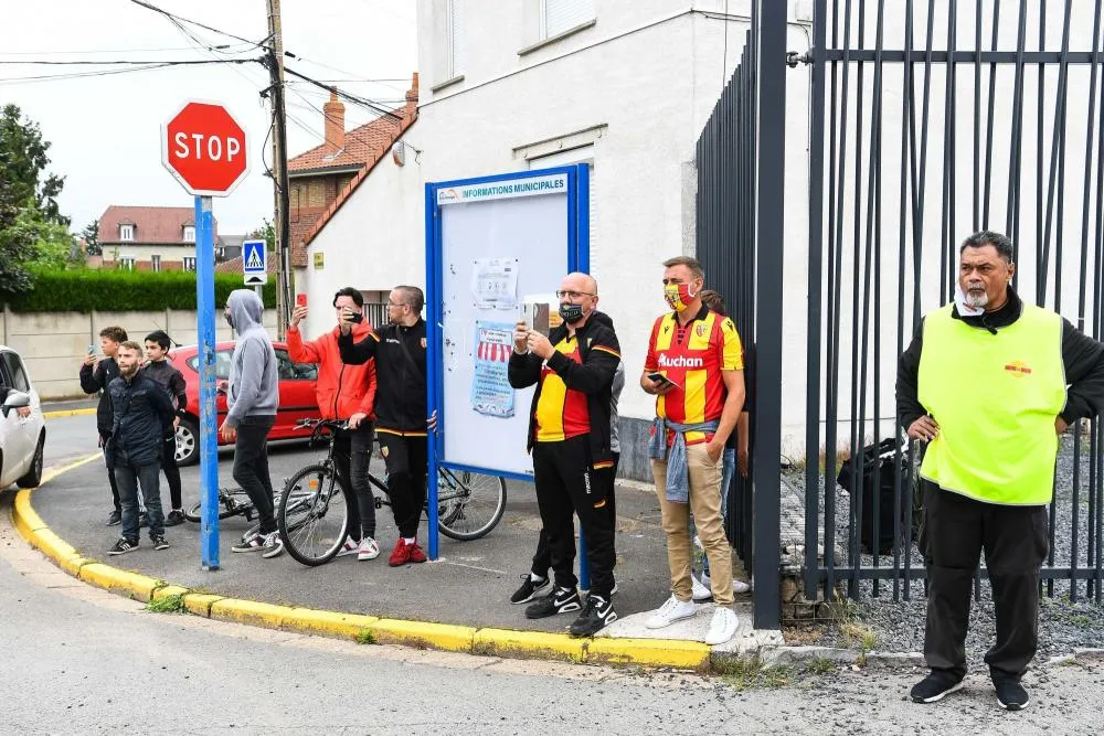 Le Maire de Lens :  «<span style="font-size:50%">&nbsp;</span>On joue la Ligue 1 Uber Eats, pas la Ligue 1 PSG<span style="font-size:50%">&nbsp;</span>»