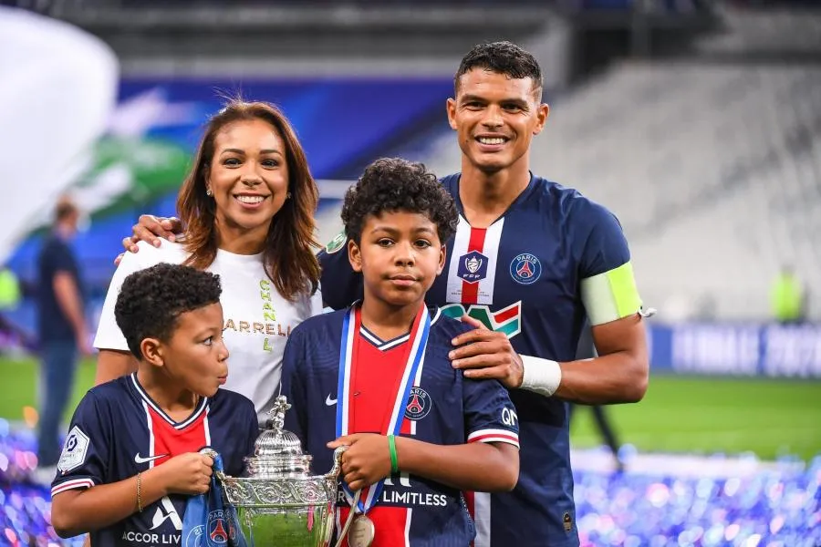 «<span style="font-size:50%">&nbsp;</span>Nous serons toujours parisiens<span style="font-size:50%">&nbsp;</span>», promet la femme de Thiago Silva