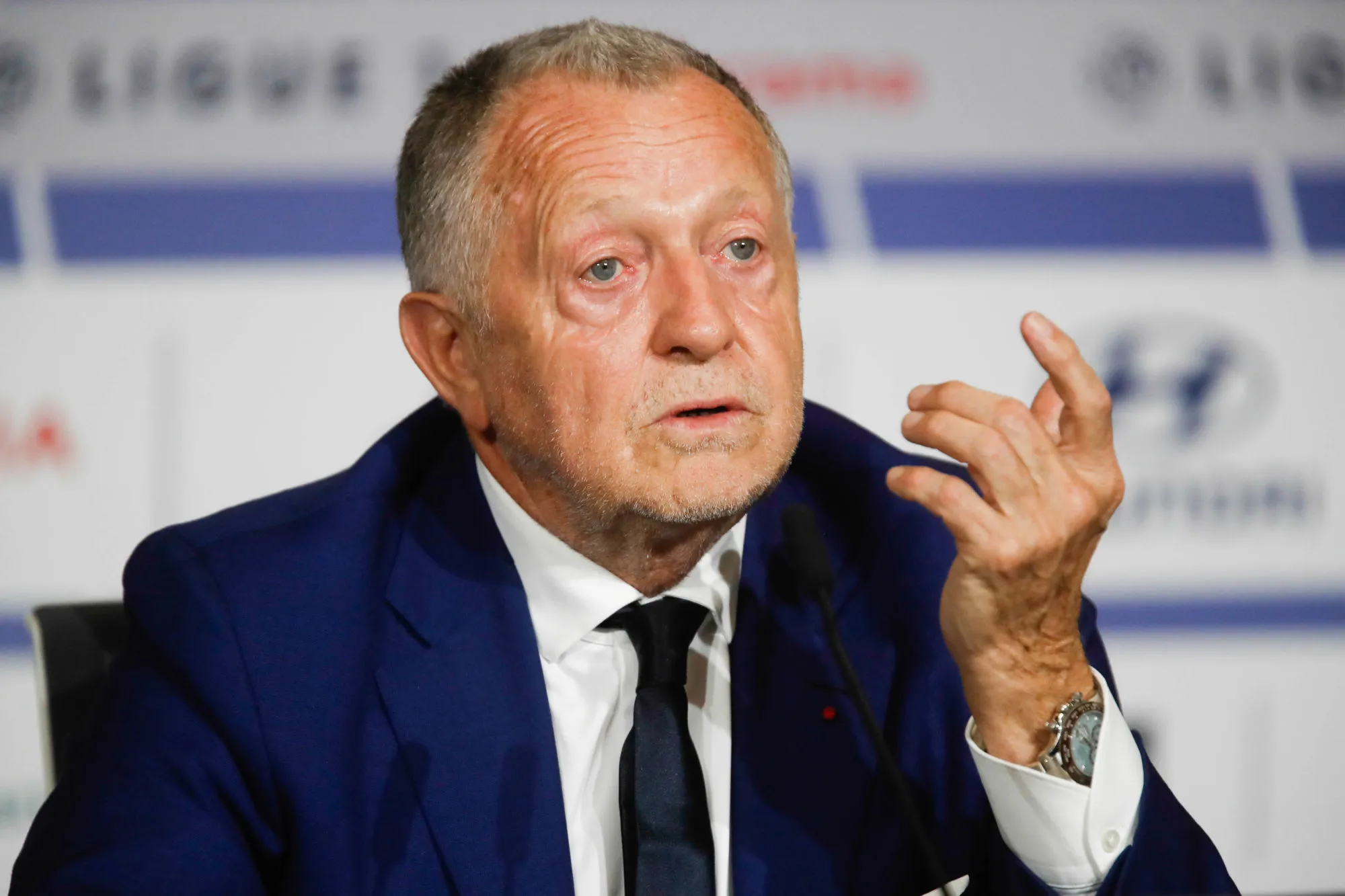 Aulas et l’arrêt de la Ligue 1 : «<span style="font-size:50%">&nbsp;</span>Notre cœur saigne tous les jours<span style="font-size:50%">&nbsp;</span>»