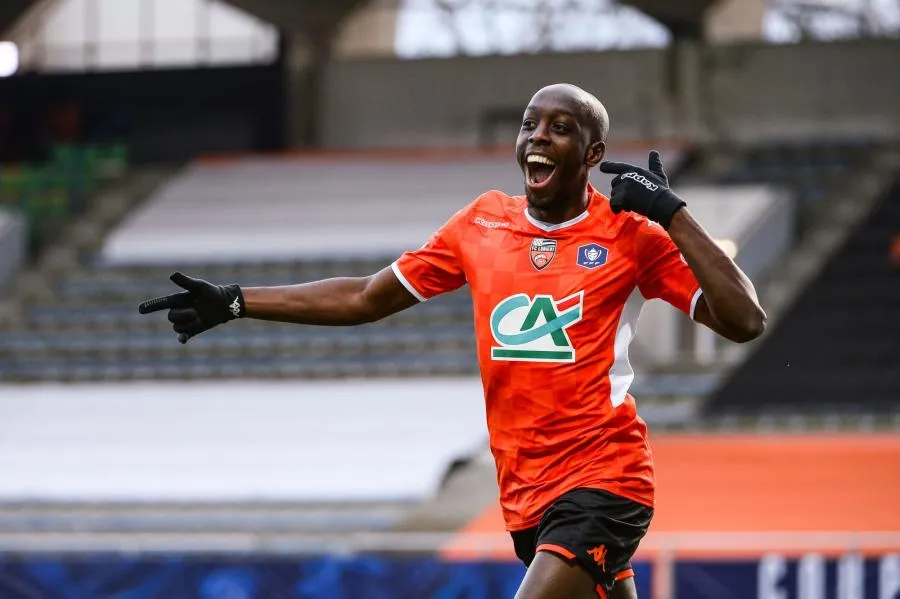 Lorient prolonge Wissa