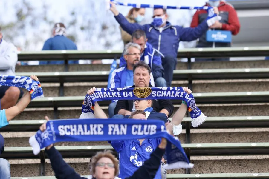 Schalke 04 offre des places aux soignants