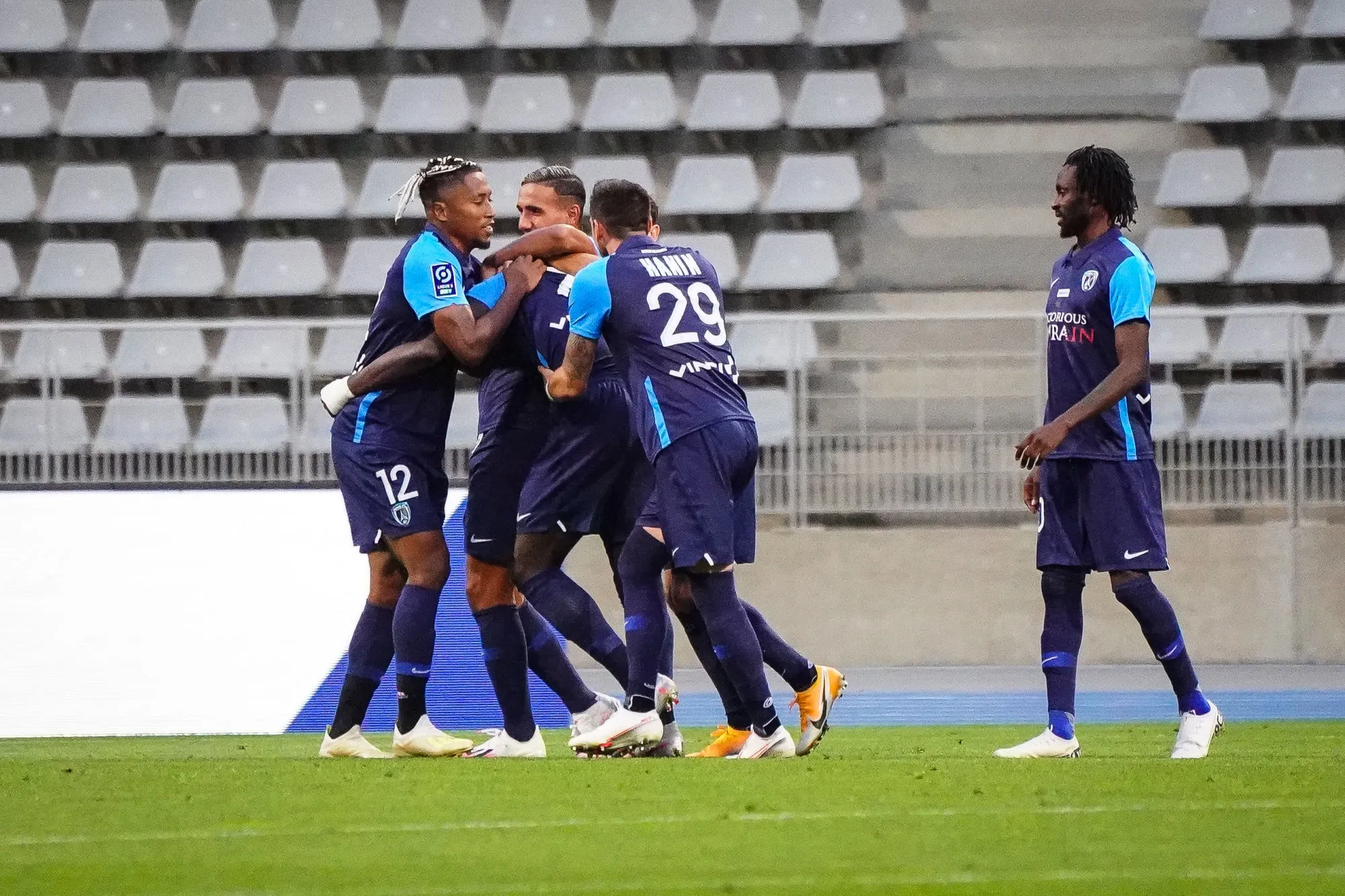 Pronostic Amiens Paris FC : Analyse, cotes et prono du match de Ligue 2