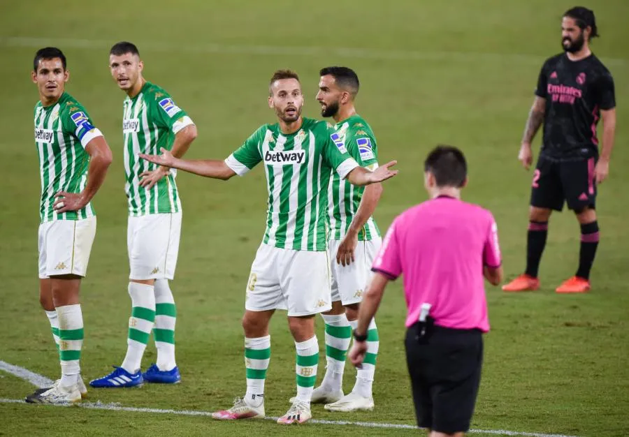 Le Betis se moque aussi de l&rsquo;arbitrage du Clásico