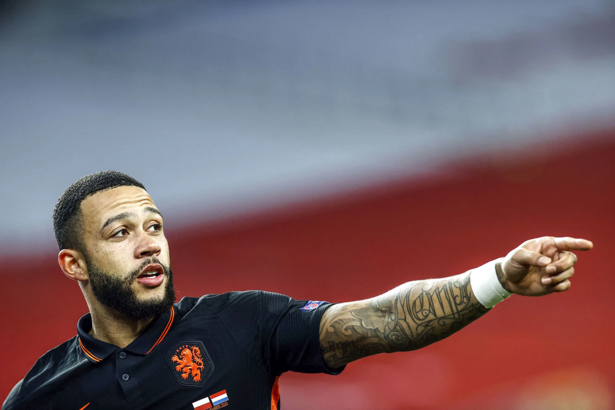 Les Pays-Bas viennent à bout de la Pologne, but de Memphis Depay