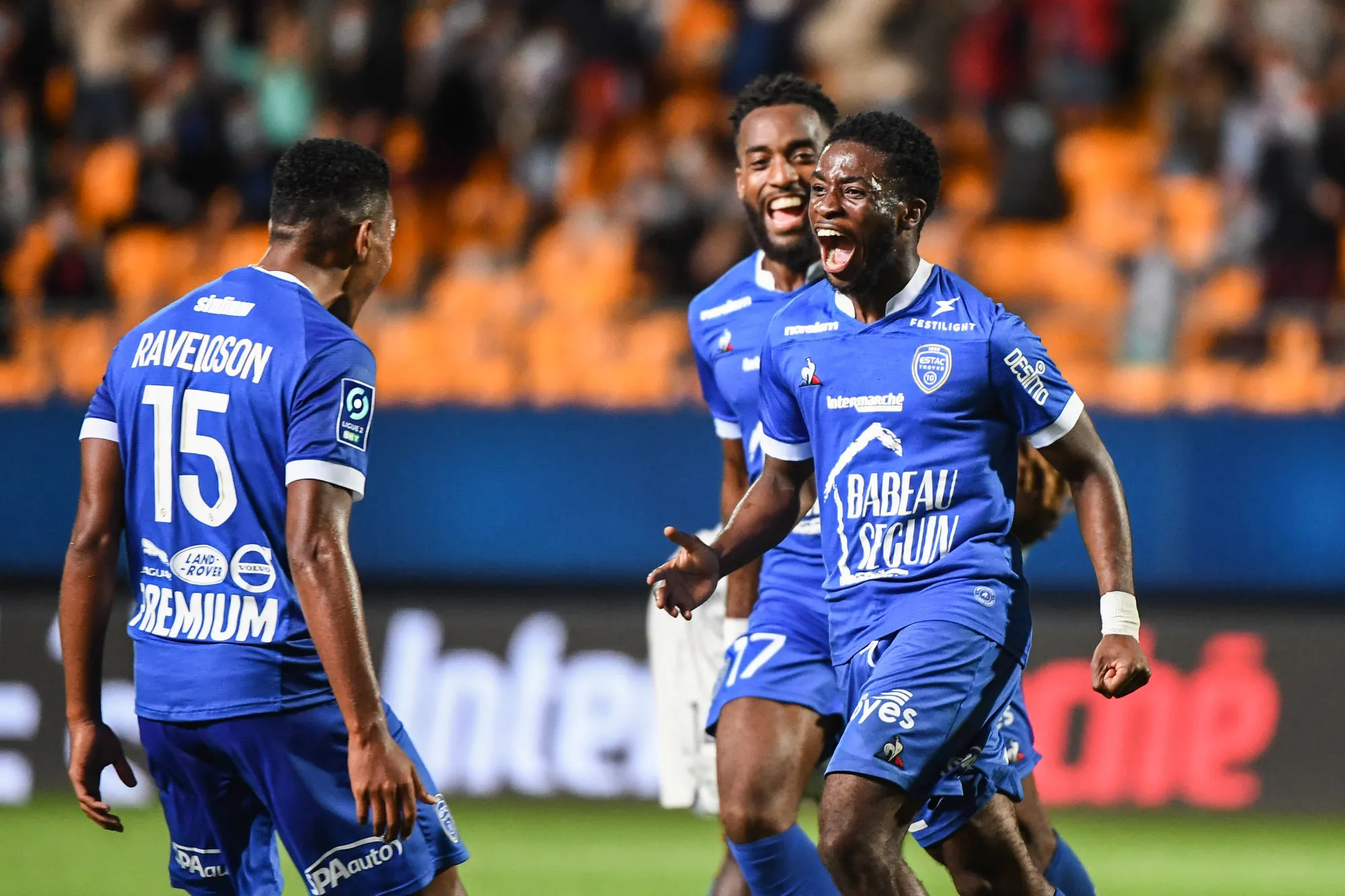 Pronostic Troyes Chambly : Analyse, prono et cotes du match de Ligue 2