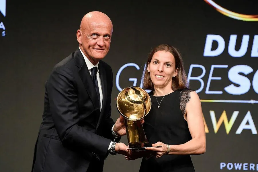 Pierluigi Collina rend hommage à Stéphanie Frappart