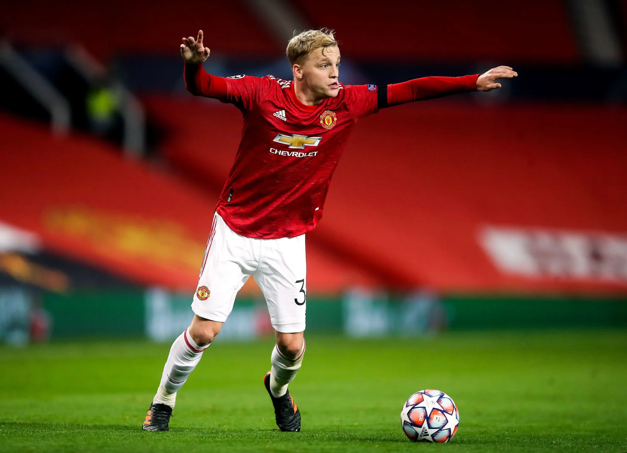 Manchester United bloque le départ de l&rsquo;Hollandais Van de Beek