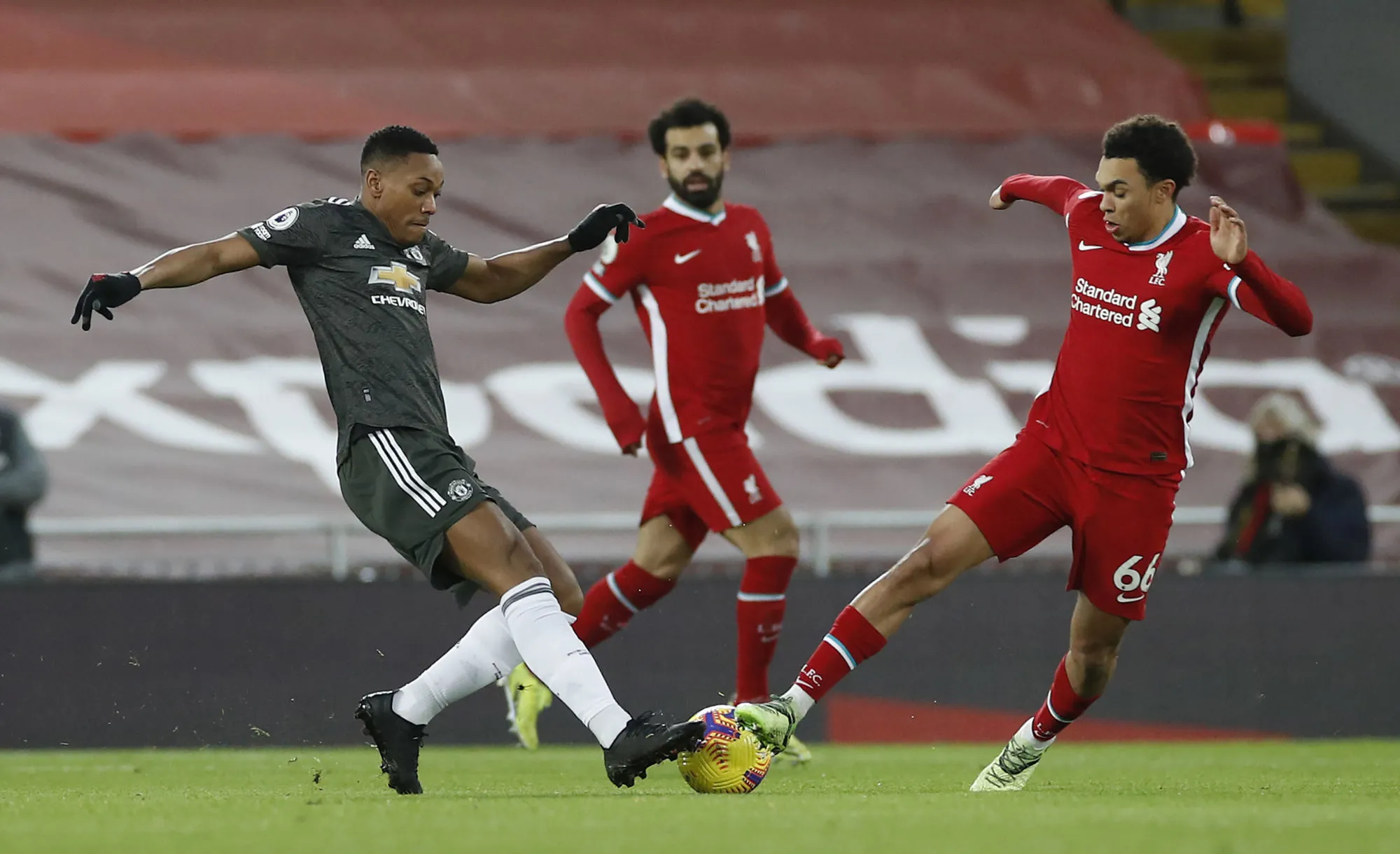 Liverpool bute sur le mur de Manchester United et concède un nul