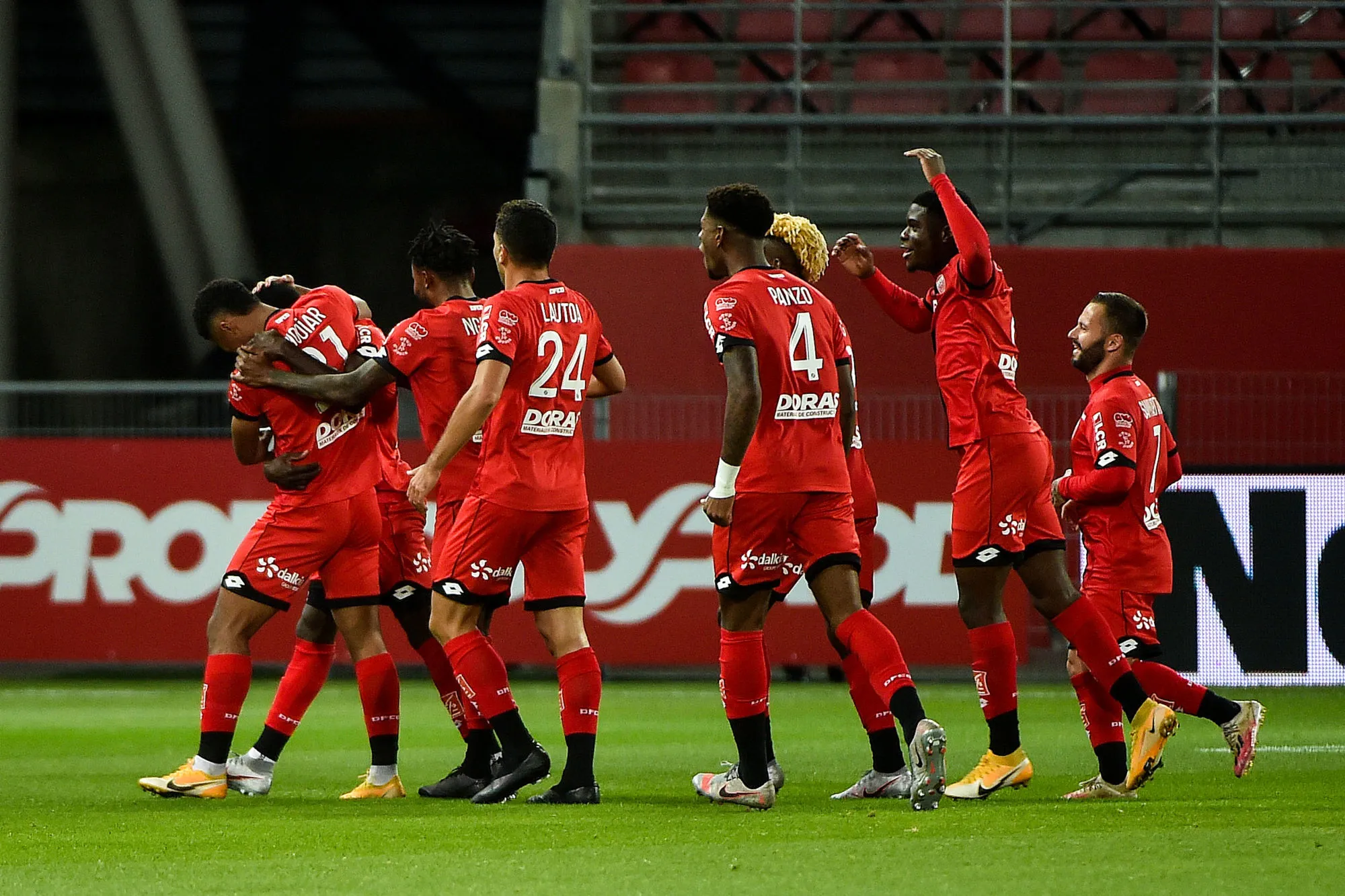 Pronostic Dijon Nîmes : Analyse, cotes et prono du match de Ligue 1