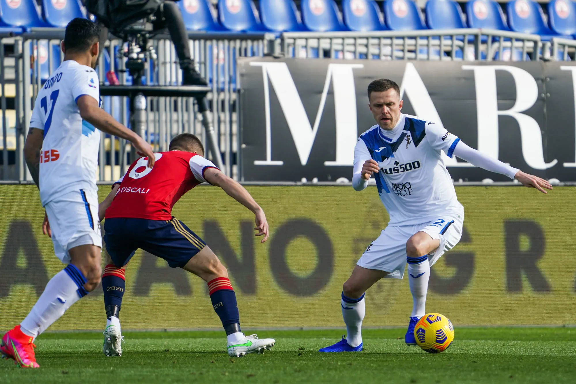 L&rsquo;Atalanta s&rsquo;en sort dans le temps additionnel à Cagliari