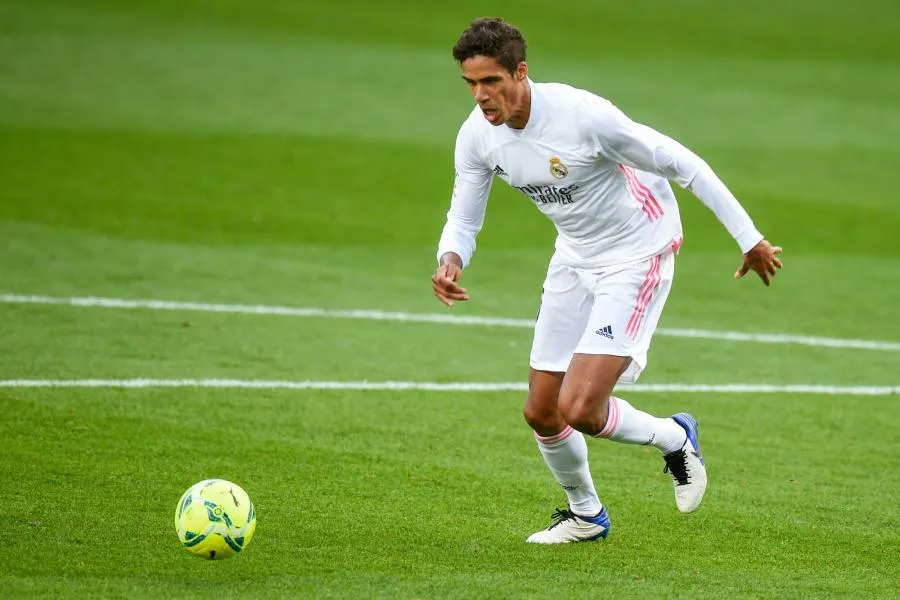 Un Varane double buteur sauve le Real à Huesca