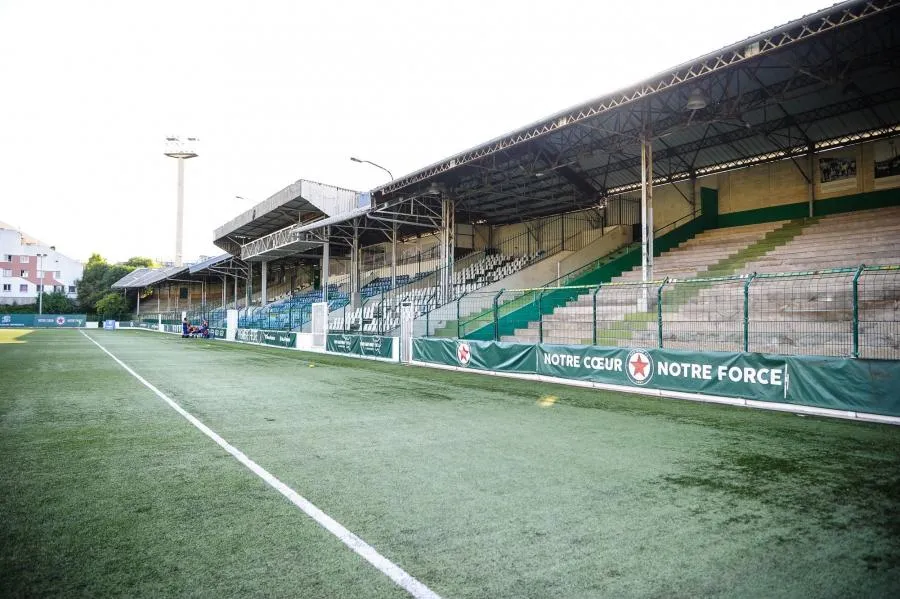 La mairie de Saint-Ouen cède le stade Bauer avant sa rénovation