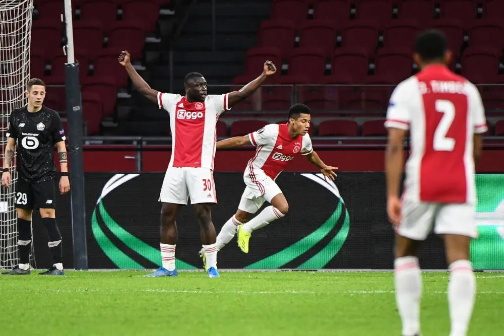 L&rsquo;Ajax trolle Lille sur les réseaux sociaux