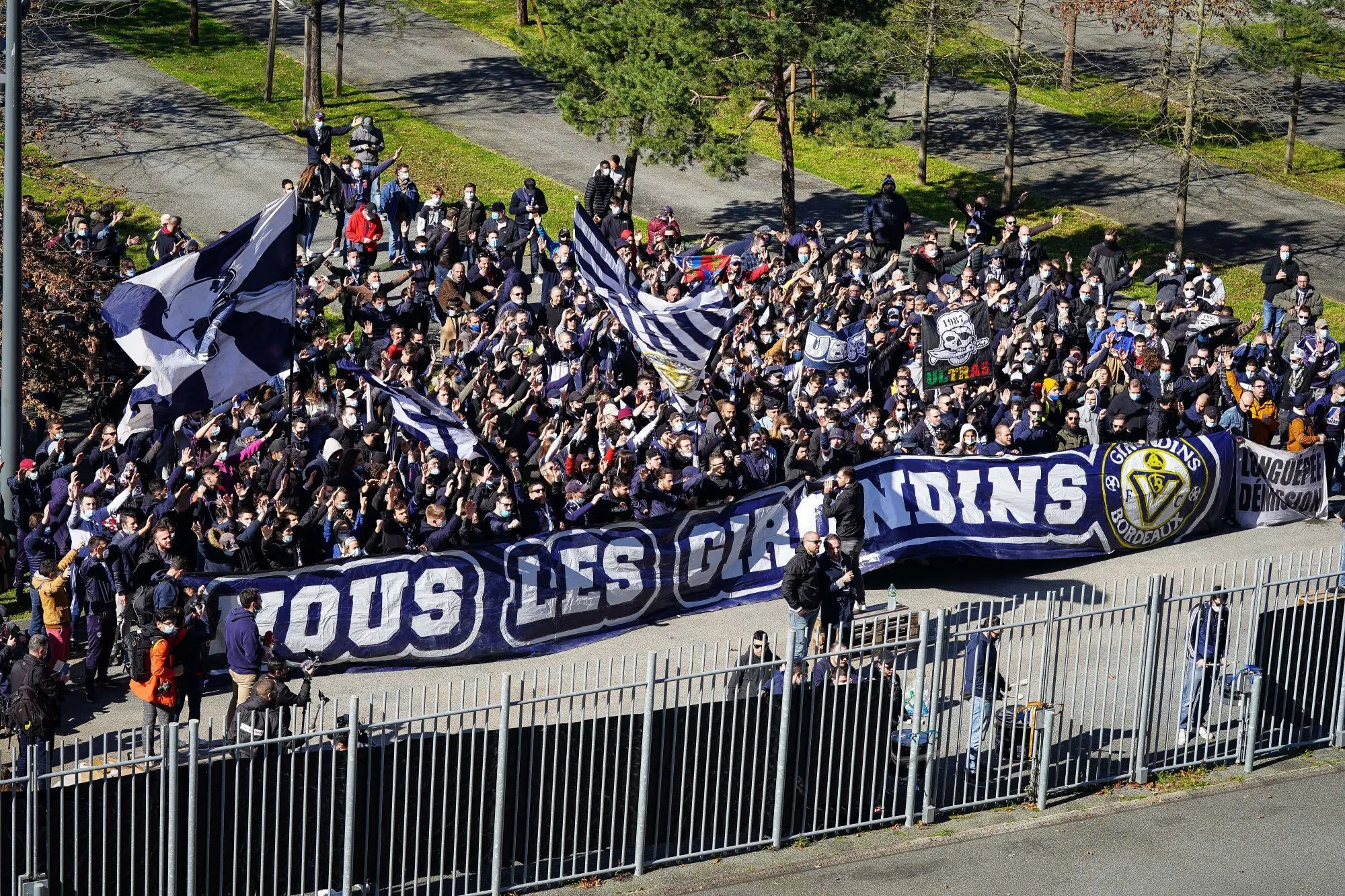 Les Ultramarines ont (encore) manifesté avant Bordeaux-Metz