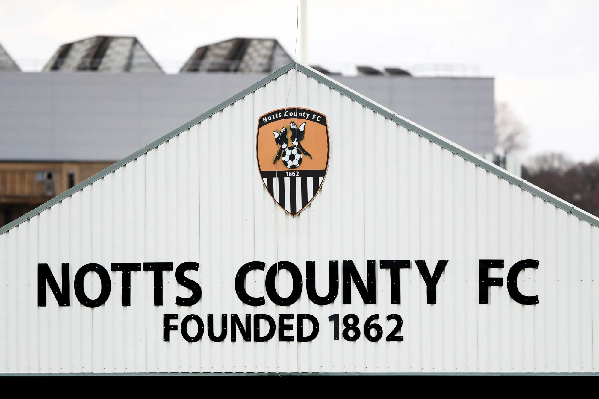 La sublime talonnade d’Elisha Sam avec Notts County