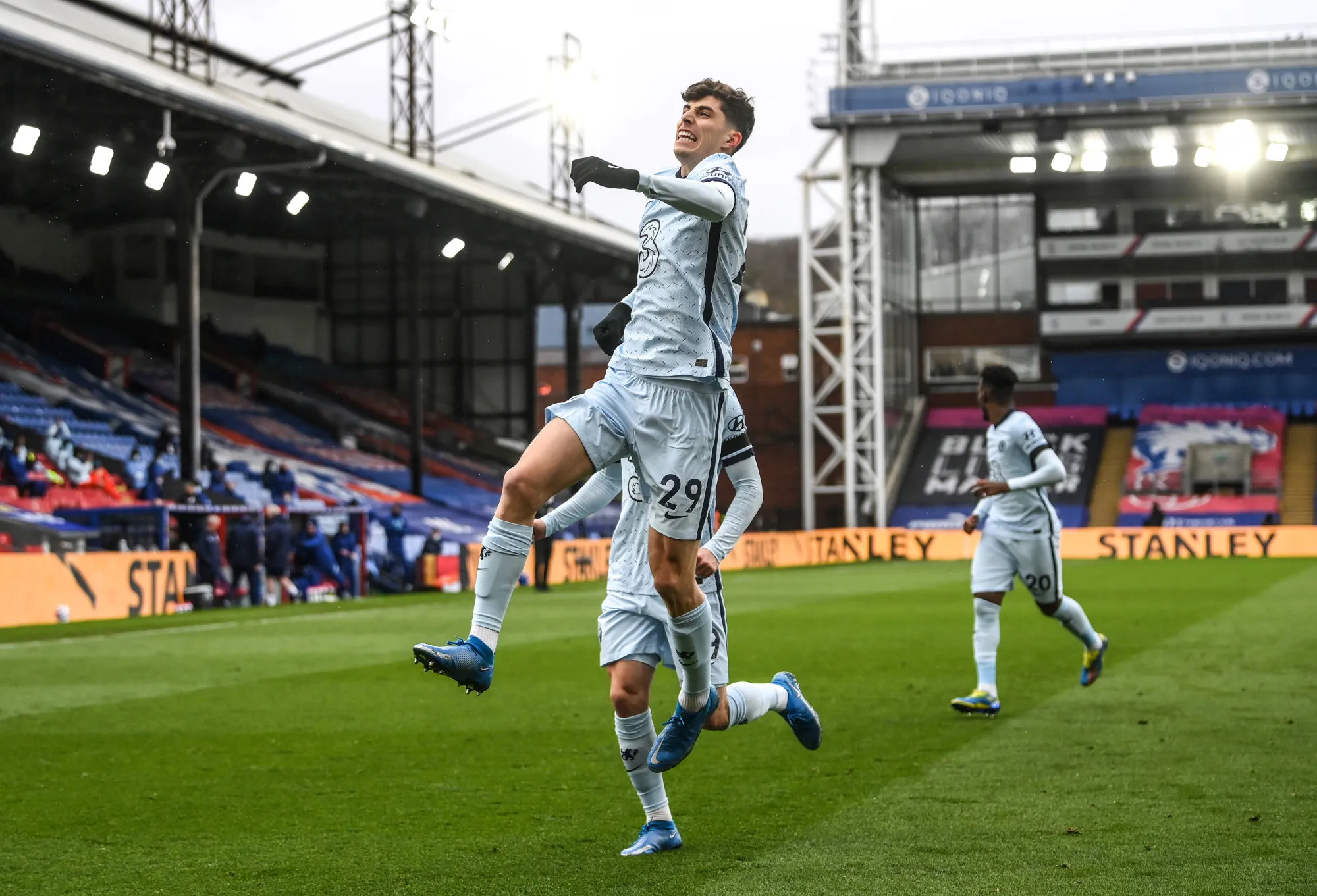 Chelsea et Kai Havertz démolissent Crystal Palace