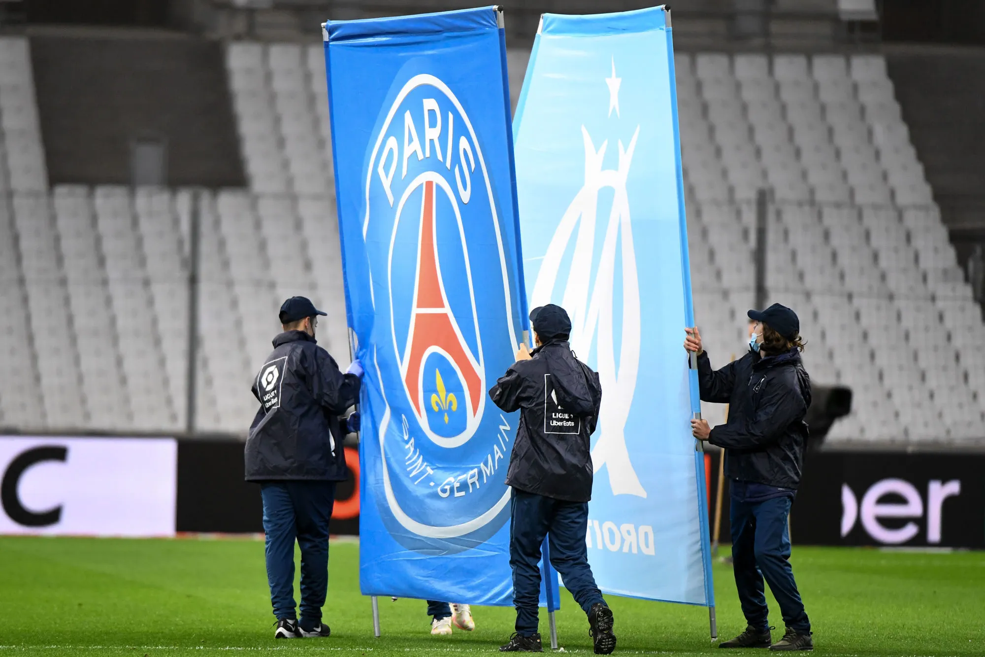 Le PSG et l’OM dévoilent leur nouveau maillot domicile