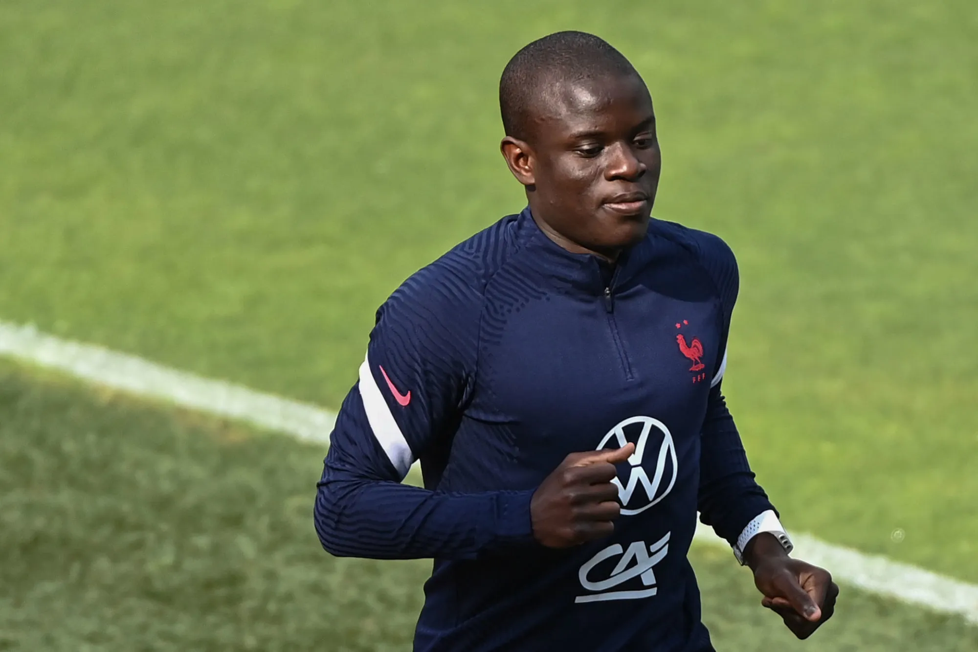 N&rsquo;Golo Kanté : «<span style="font-size:50%">&nbsp;</span>C’est un peu précoce de parler de Ballon d&rsquo;or<span style="font-size:50%">&nbsp;</span>»