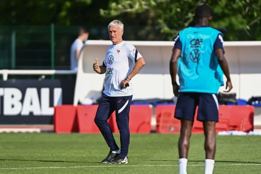 Didier Deschamps : «<span style="font-size:50%">&nbsp;</span>Je ne vais pas le brimer N&rsquo;Golo Kanté<span style="font-size:50%">&nbsp;</span>»