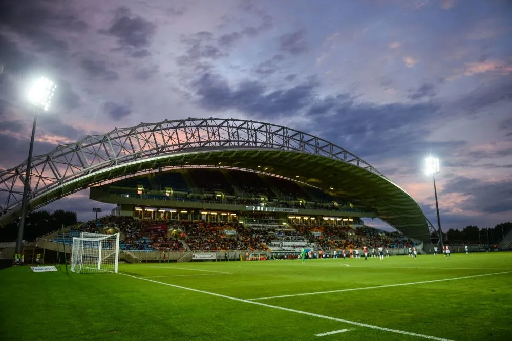 Le stade de Clermont sera mis aux normes de la Ligue 1 cet été