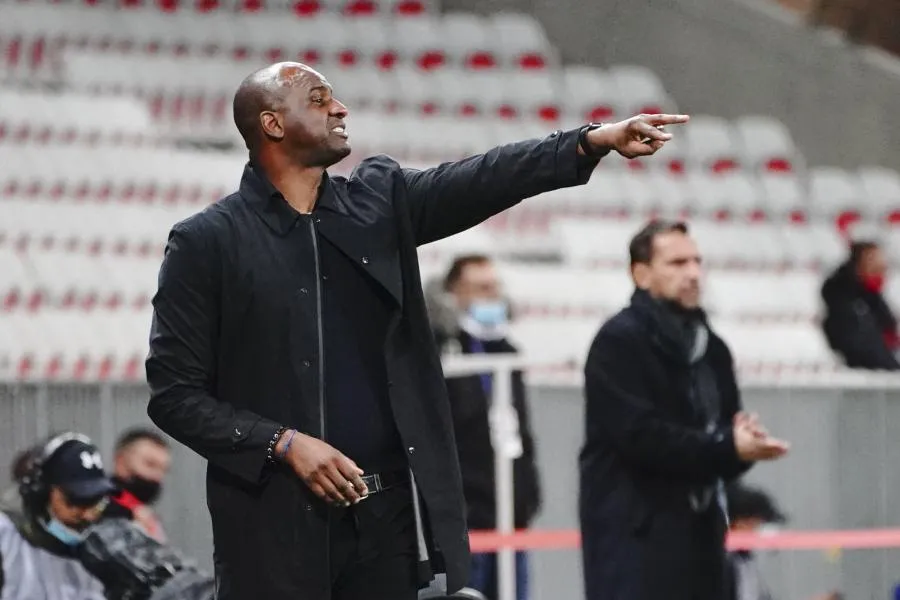 Patrick Vieira nommé entraîneur de Palace