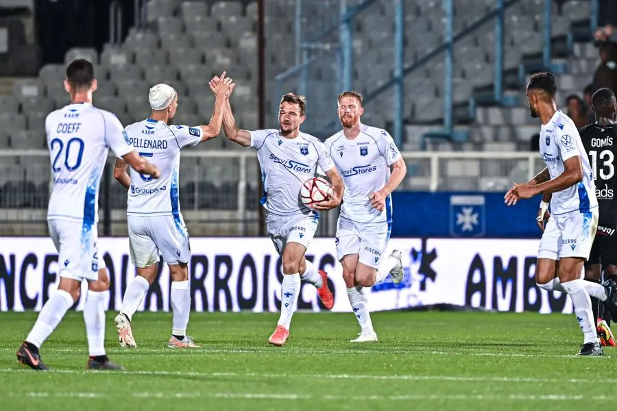 Le Paris FC et Sochaux jubilent, Dijon et Nancy patinent