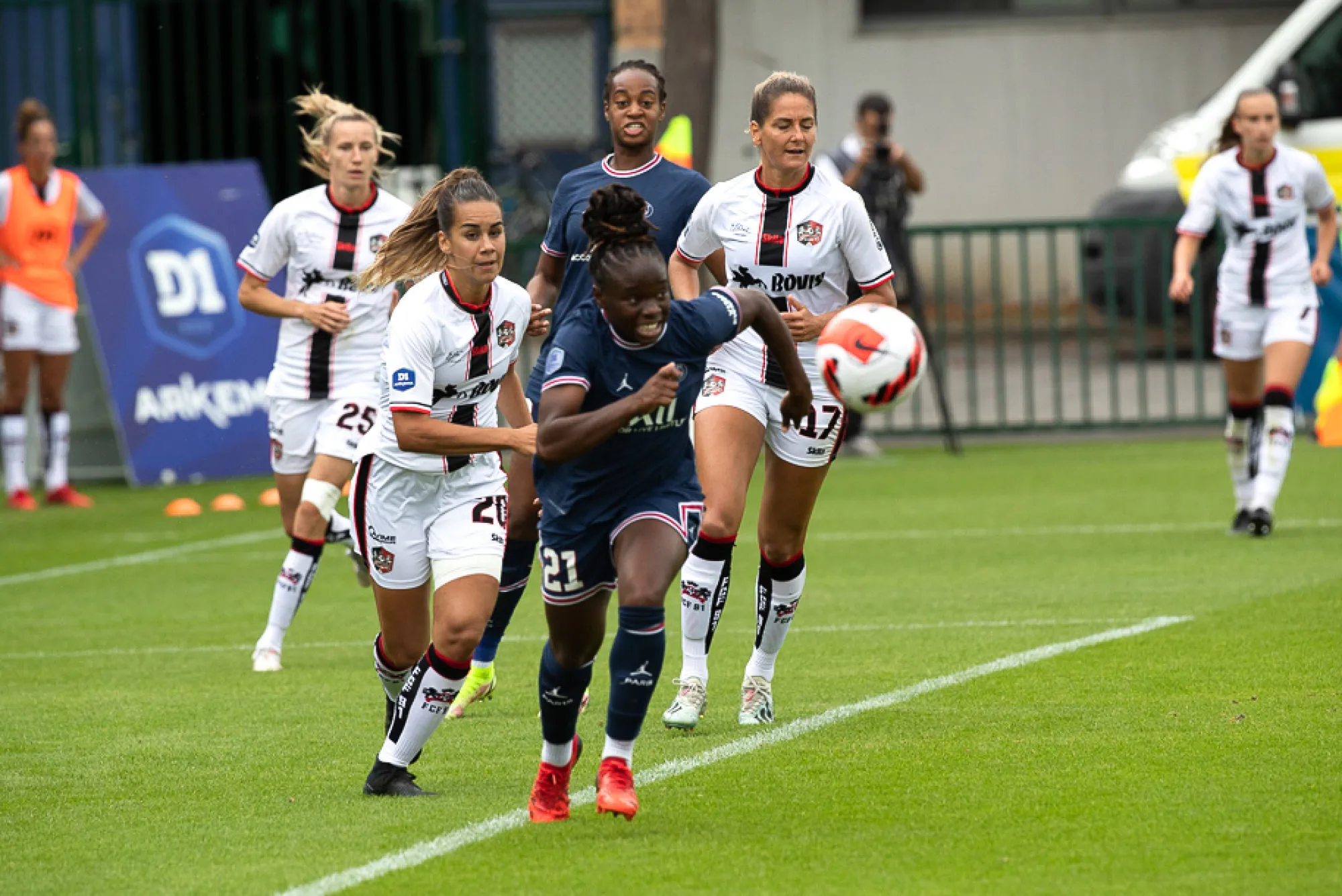 Le PSG féminin lance idéalement sa saison contre Fleury