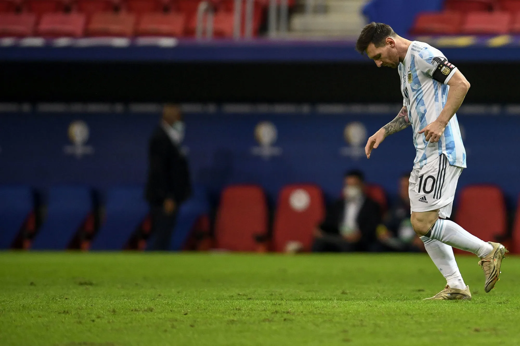 Lionel Messi victime d’un tacle assassin contre le Venezuela