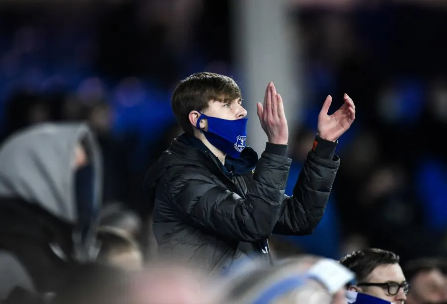 Everton insère Anne Frank dans un clip en hommage aux victimes du Covid