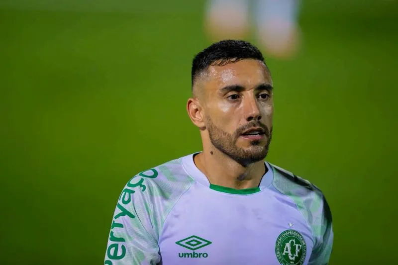 Alan Ruschel, survivant du crash de Chapecoense : «<span style="font-size:50%">&nbsp;</span>Je me souviens de tout<span style="font-size:50%">&nbsp;</span>»