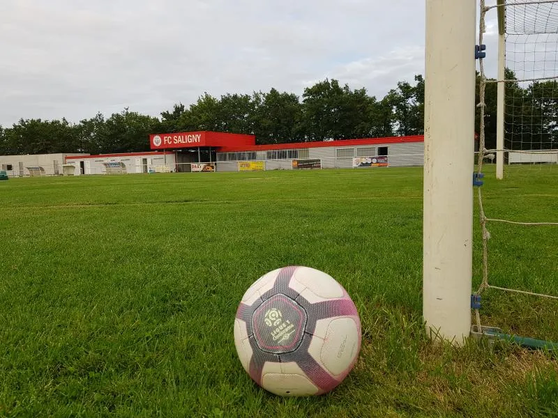 Le Bar’ouette tour du FC Saligny, hommage à la capitale de la brouette