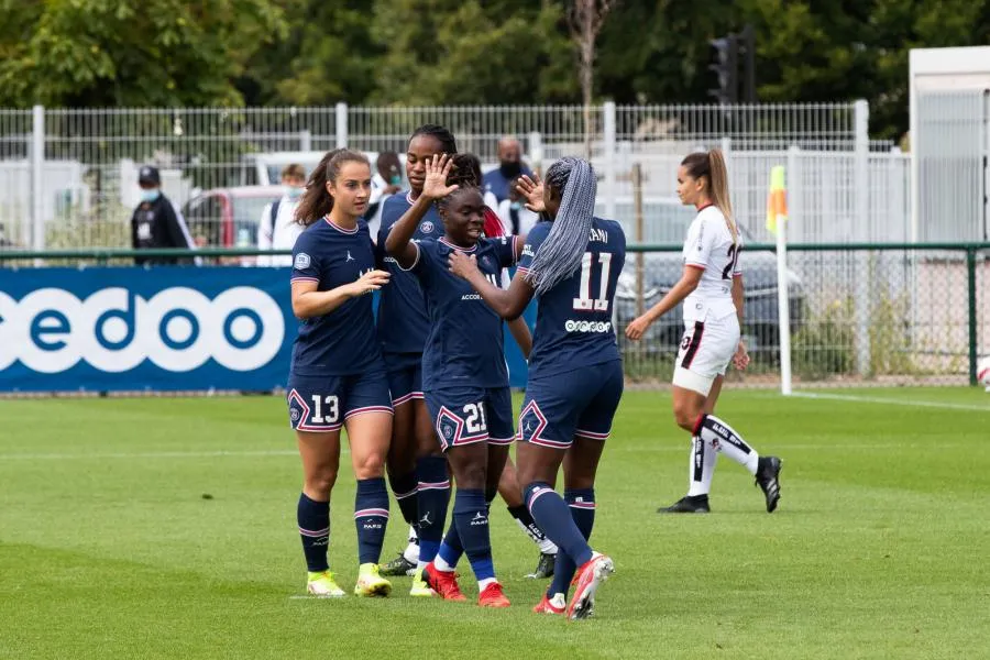 L&rsquo;OL et le PSG continuent leur mano à mano