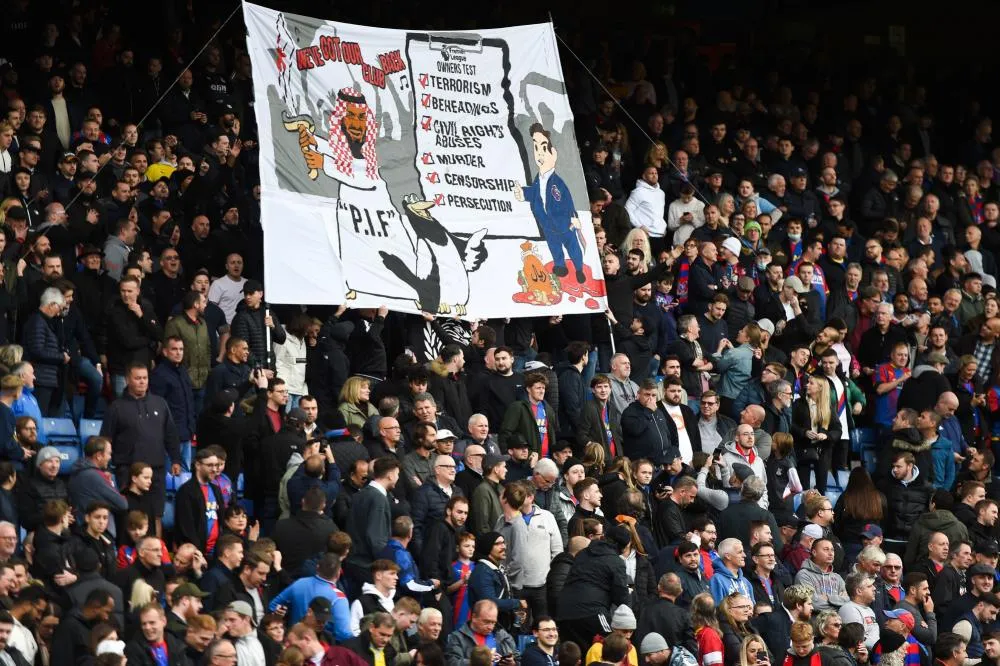 Crystal Palace-Newcastle : Pas de sanction contre la banderole des ultras des Eagles