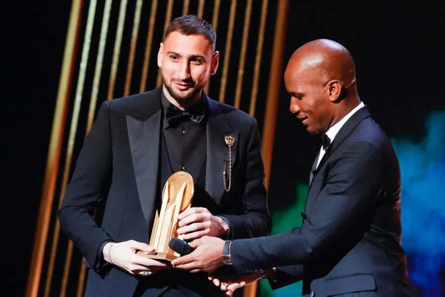 Habib Beye s&rsquo;insurge contre la remise du trophée Yachine à Donnarumma à la place de Mendy